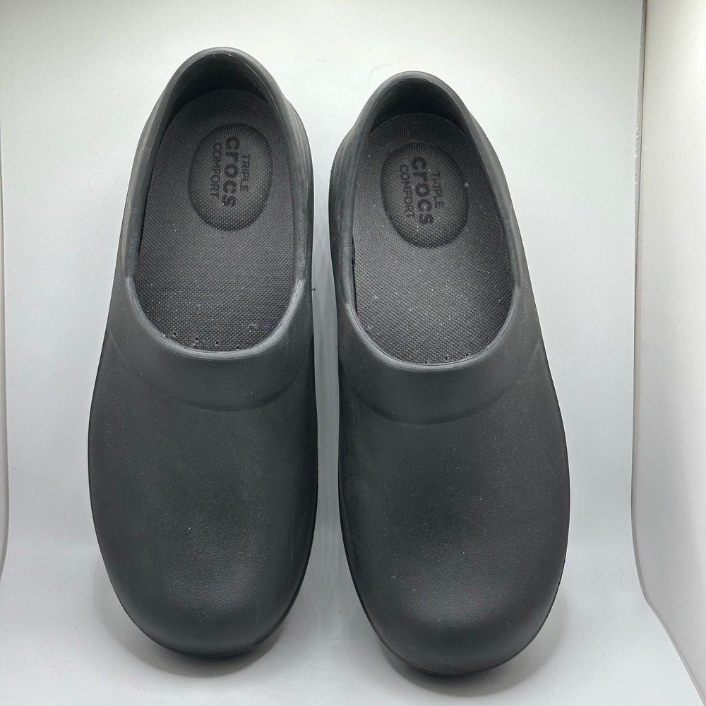 Crocs Neria Pro II Clogs Womens 6 Black Slip Resistant Work Shoes 205384